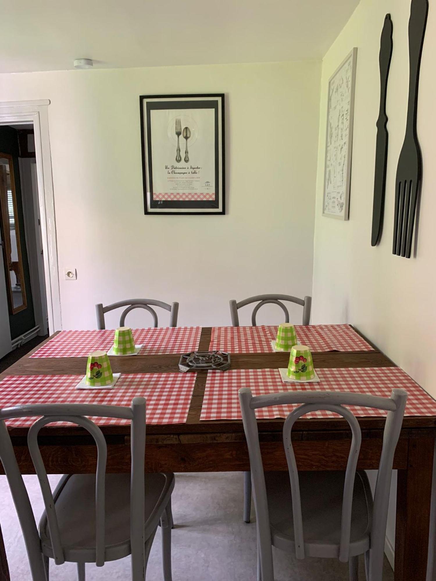 Duplex La Maisonnette 1 Chambre - Parking Gratuit Troyes Buitenkant foto